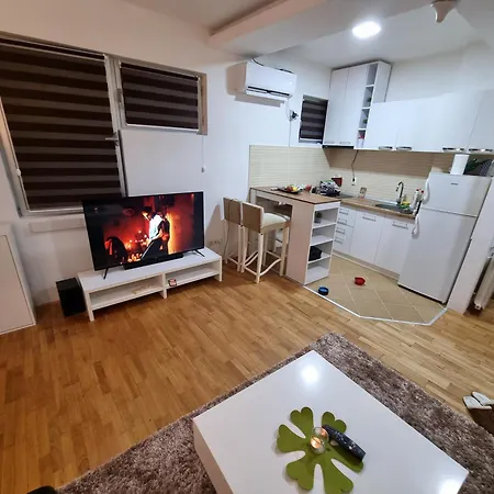 Lägenhet Autokomanda Belgrad